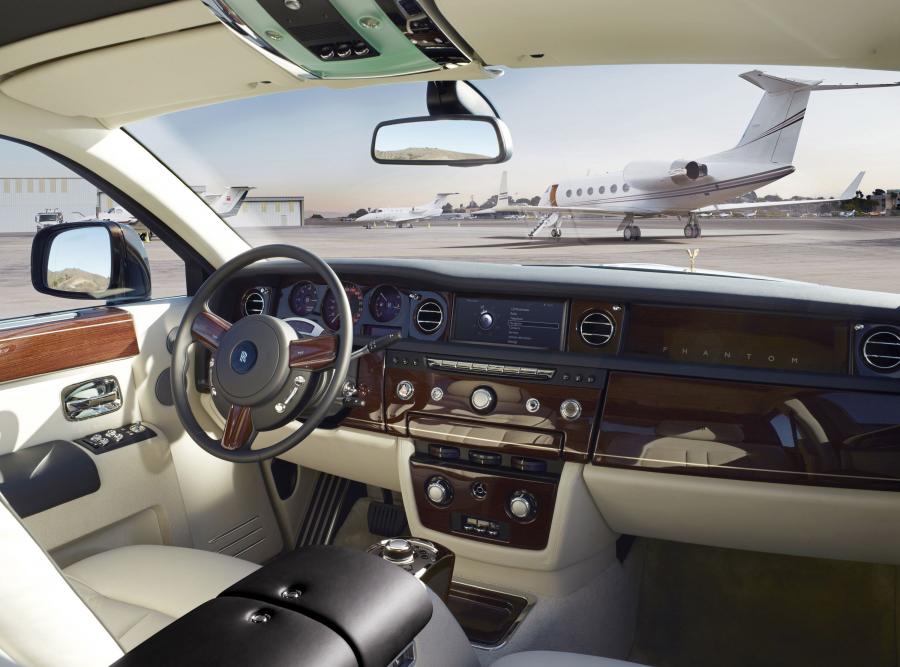  Rolls-Royce Phantom EWB 2012 года  (фото 10 из 34)